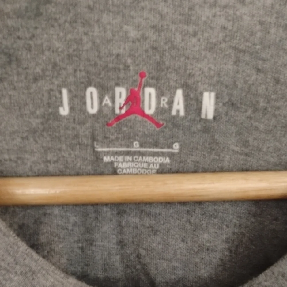 Jordan Men's Heather Gray Short Sleeve Tee Men's Size Large